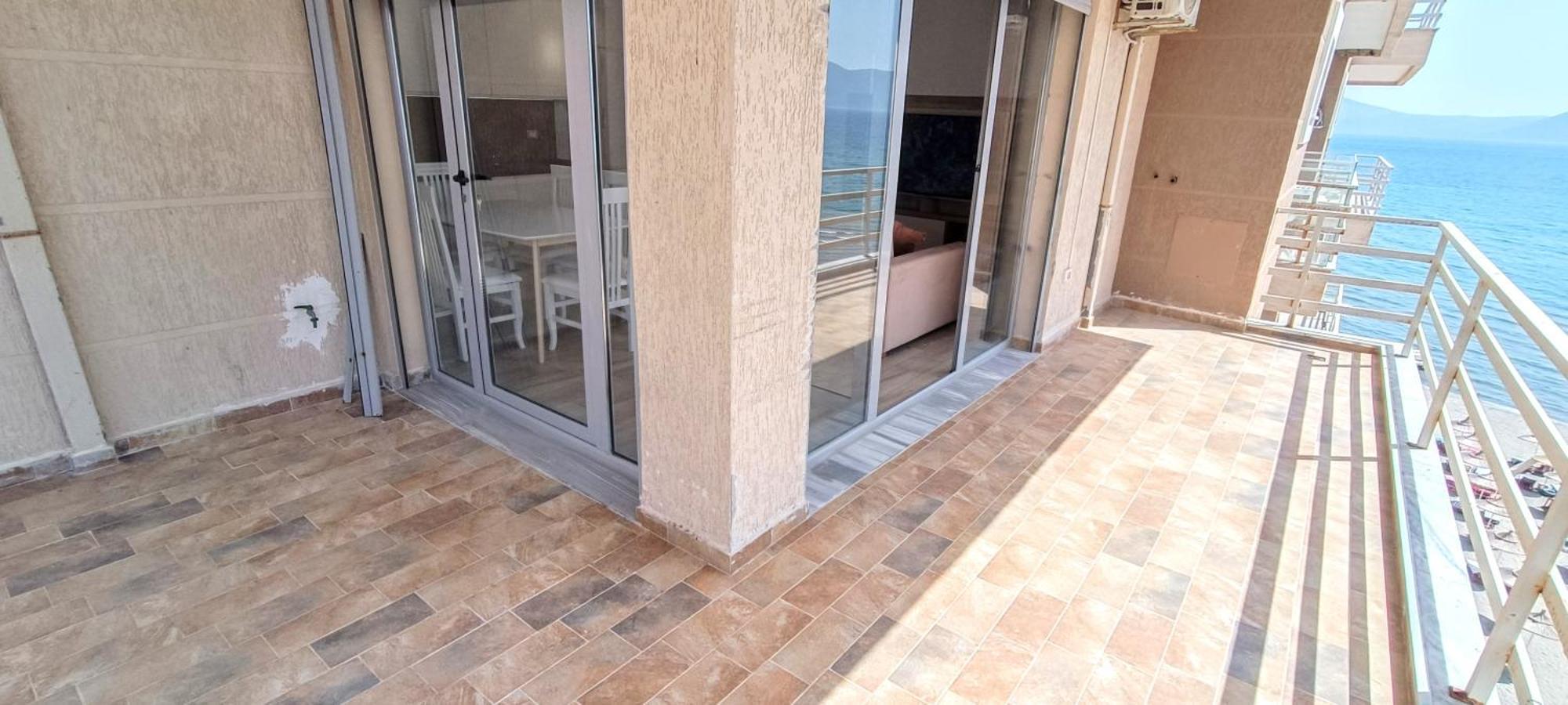 Adriatic Getaway Апартаменти Вльора